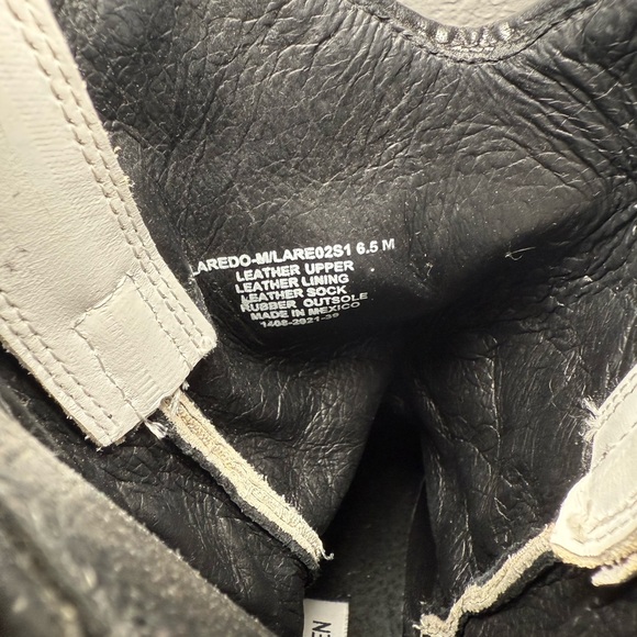 Steve Madden Black and White Leather short Cowboy Boots - Picture 4 of 4